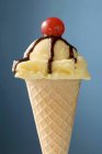 Vanilla ice cream cone — Stock Photo