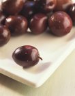 Fresh Black olives — Stock Photo