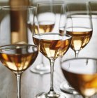 Bicchieri di vino rosato — Foto stock