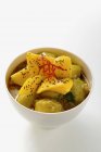 Kartoffelcurry mit Mango — Stockfoto