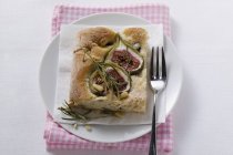 Piece of focaccia with figs — Stock Photo