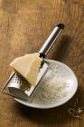 Pedazo de queso Pecorino - foto de stock