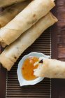 Spring rolls with sauce — Stock Photo