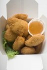 Nuggets di pollo da portare via — Foto stock