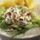 Салат з оселедцем з картоплею — стокове фото