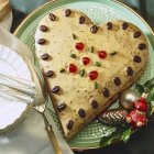 Heart-shaped cake — Stock Photo