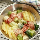 Leek gratin with potatoes — Stock Photo