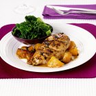 Lemon chicken with carrots — Stock Photo