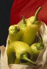 Pimentos verdes pontiagudos — Fotografia de Stock