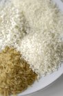 Diferentes tipos de arroz - foto de stock