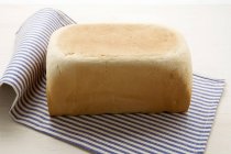 Pane di latta bianca — Foto stock