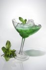 Minzcocktail mit Eis — Stockfoto