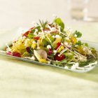 Gemischter Salat mit Pilzen — Stockfoto