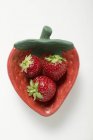 Erdbeeren in Erdbeerform — Stockfoto