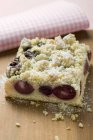 Torta sbriciolata di ciliegie — Foto stock