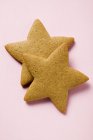 Two gingerbread stars — Stock Photo