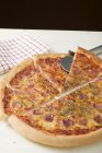 Pizza jambon à l'américaine — Photo de stock
