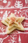 Випічка зірки з цукром на Різдво — стокове фото