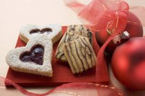 Полосатые печенья на Рождество — стоковое фото
