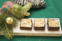 Biscotti con scaglie di mandorle e cioccolato — Foto stock
