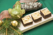 Biscuits aux amandes écaillées et chocolat — Photo de stock