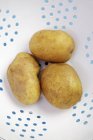 Batatas em bruto e lavadas — Fotografia de Stock