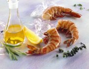 Fried Fresh shrimp tails with pepper — Stock Photo