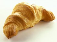Croissant acabado de fazer — Fotografia de Stock