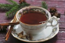 Tasse de thé à la cannelle — Photo de stock