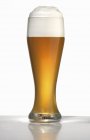 Fresh and tasty Weissbier — Stock Photo