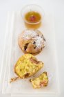 Muffin de morango inteiro — Fotografia de Stock
