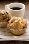 Muffins à manger avec du café — Photo de stock