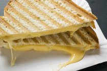 Sandwiches mit geröstetem Käse — Stockfoto
