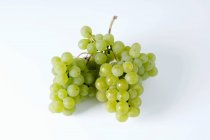 Свіжий стиглий зелений виноград — стокове фото