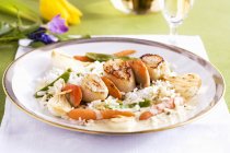 Scallop kebab with rice — Stock Photo