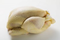Frisches ofenfertiges Hühnchen — Stockfoto