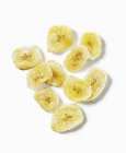 Сушеные банановые ломтики — стоковое фото