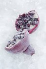 Frozen pomegranate slices — Stock Photo