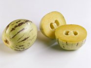 Melones pepinos frescos - foto de stock
