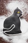 Чёрный пряничный кот — стоковое фото