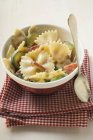 Farfalle pasta with courgettes — Stock Photo