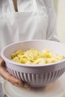 Bowl of cooked tortellini pasta — Stock Photo