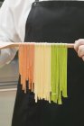 Colorata pasta al nastro fatta in casa — Foto stock