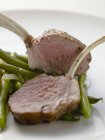 Roasted Lamb chops with green beans — Stock Photo