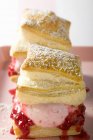 Puff pastries with raspberry — Stock Photo