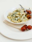 Pasta with spinach and ricotta sauce — Stock Photo