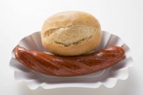 Salchicha salchicha y rollo de baguette - foto de stock