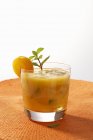 Абрикосовый коктейль мохито — стоковое фото