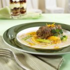 Beef roulade with oranges — Stock Photo