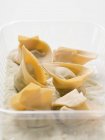 Hausgemachte Tortellini-Nudeln — Stockfoto